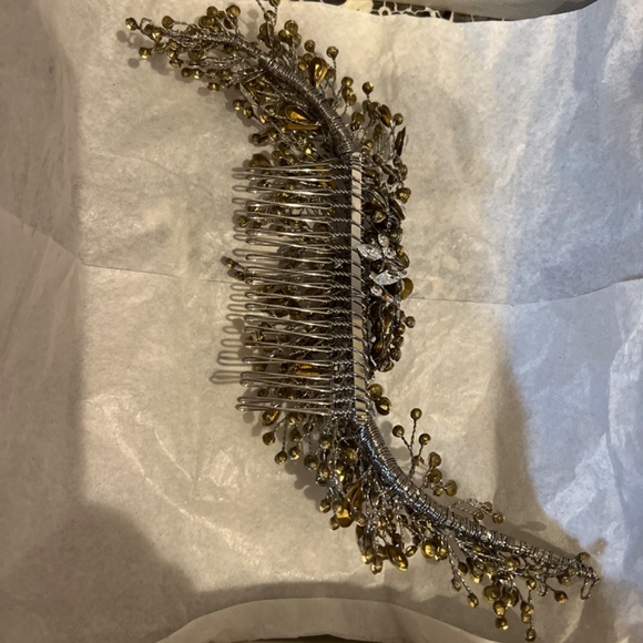 Crystal vine bridal hair comb by Thomas Knolls